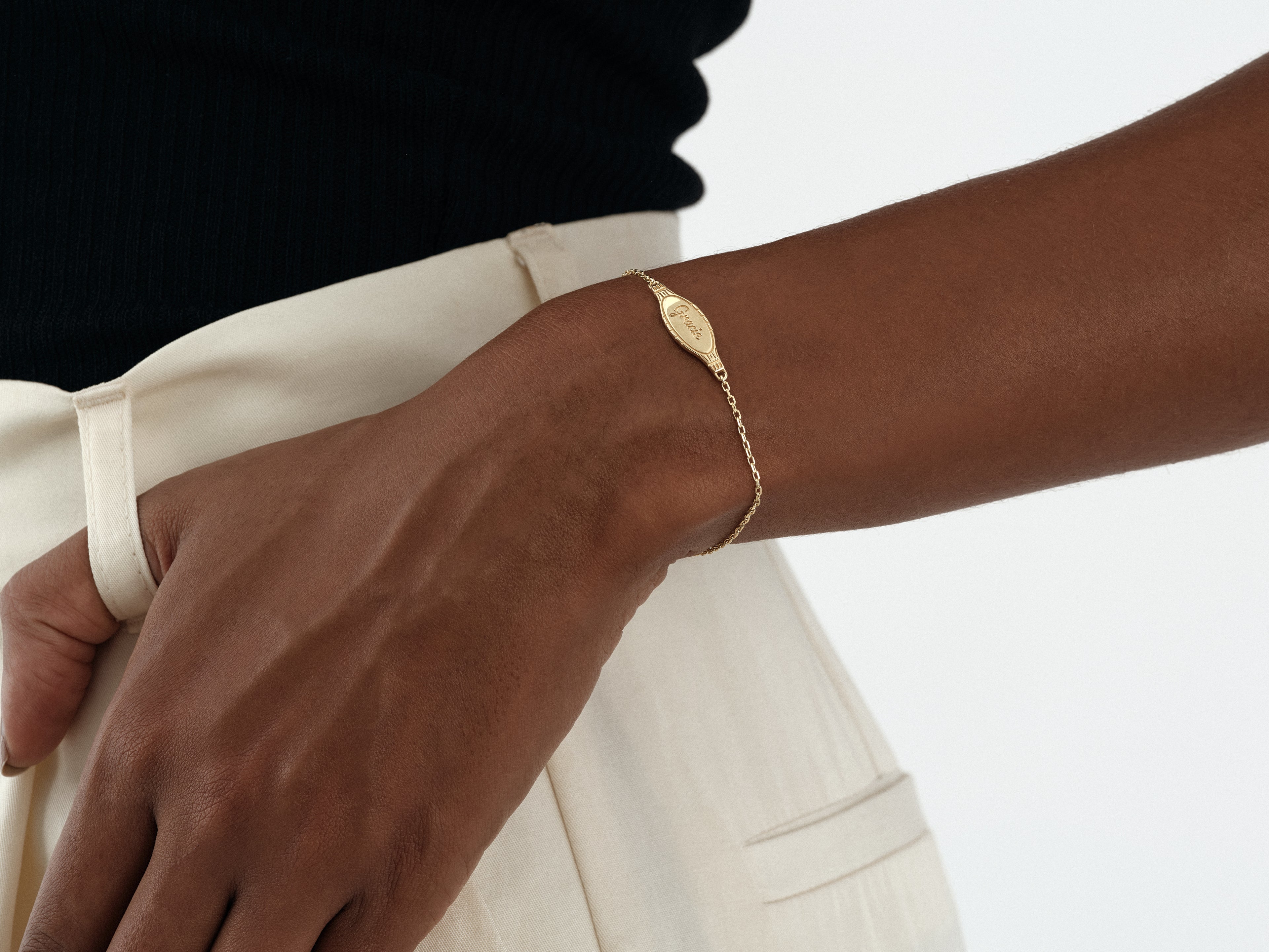 Oval Disc Name Bracelet