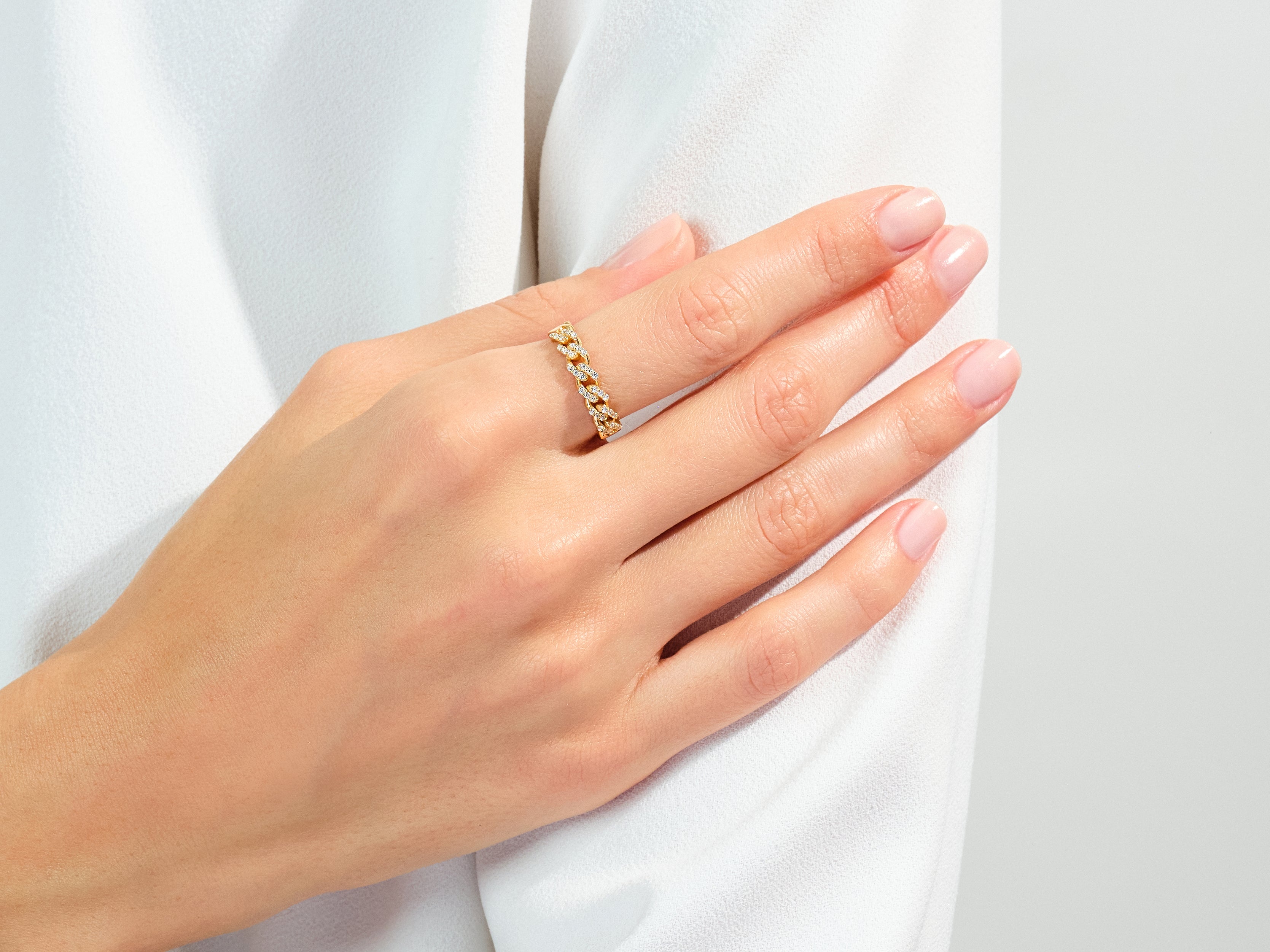 Chain Ring with Gemstone